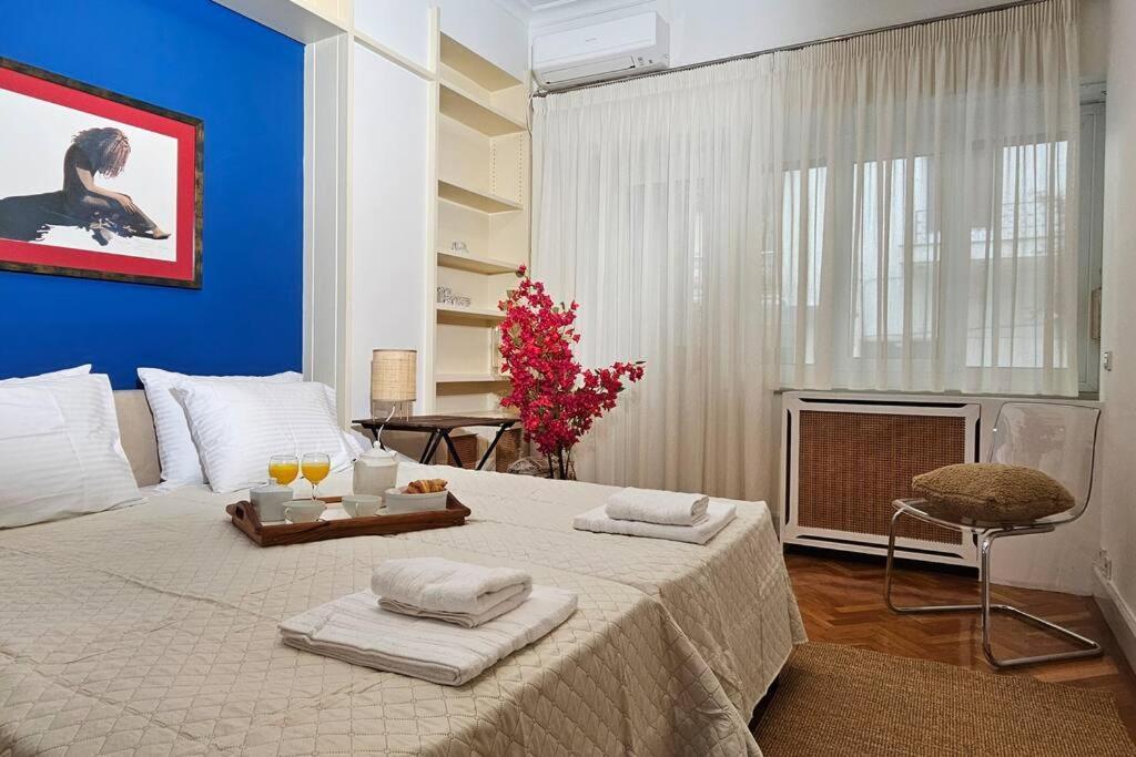 Artistico Two-Bedroom Apartment In Kolonaki Athena Bagian luar foto